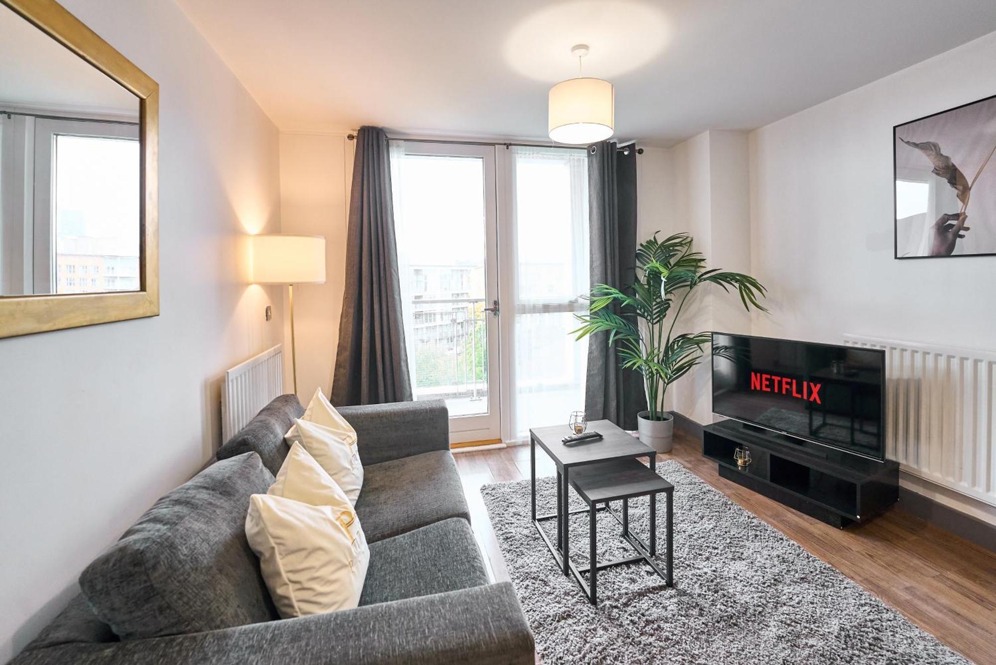 Apartment Modern Living, Prime Location - Pluxa Masonway