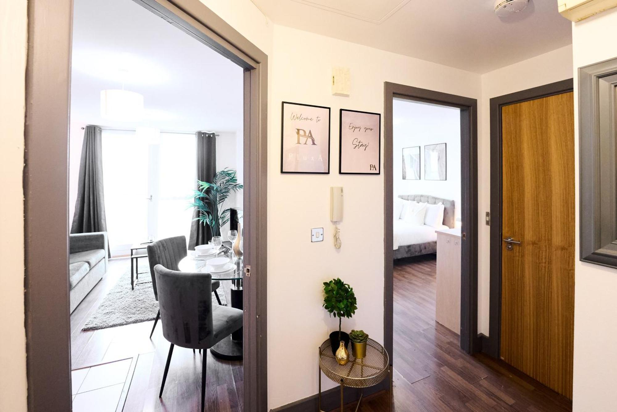 Modern Living, Prime Location - Pluxa Masonway