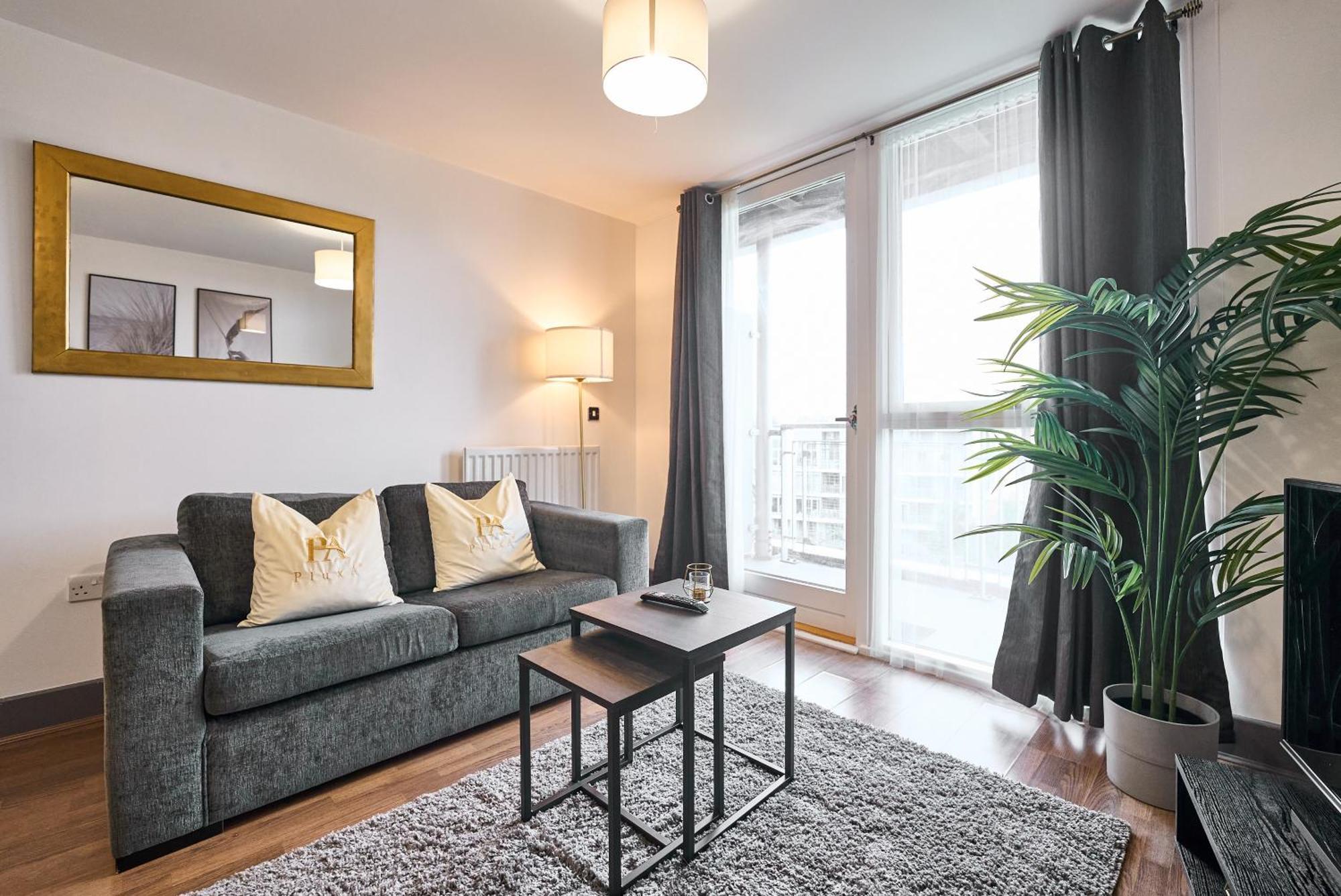 Modern Living, Prime Location - Pluxa Masonway * Birmingham